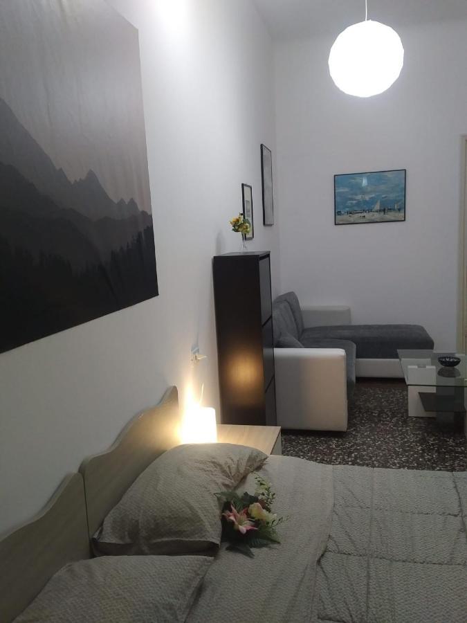 Wow Home - 175 Mq - Posteggio Privato - Davanti Porto Traghetti - Fino A 10 Posti Letto Cenova Dış mekan fotoğraf
