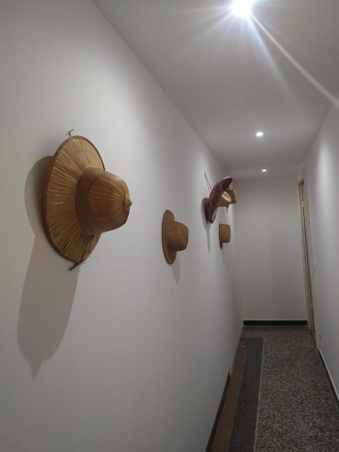Wow Home - 175 Mq - Posteggio Privato - Davanti Porto Traghetti - Fino A 10 Posti Letto Cenova Dış mekan fotoğraf