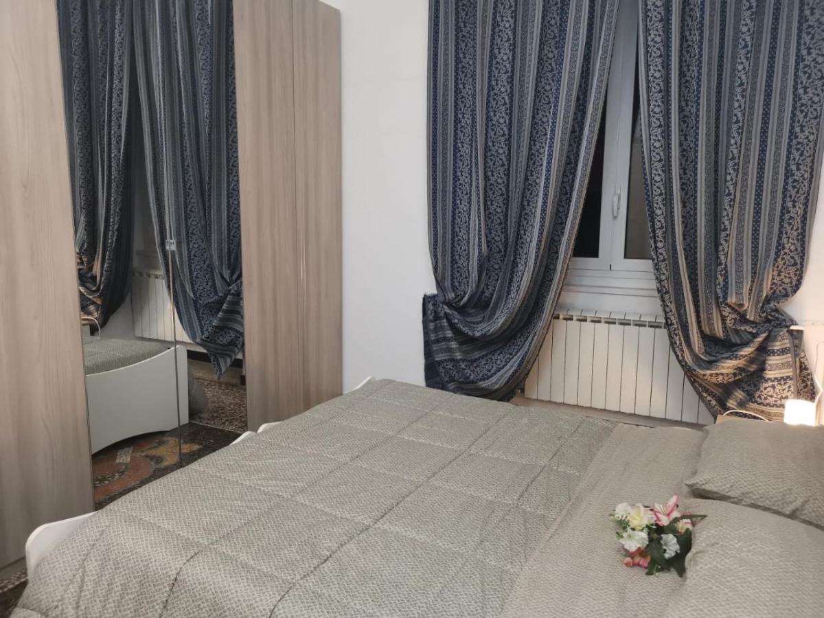 Wow Home - 175 Mq - Posteggio Privato - Davanti Porto Traghetti - Fino A 10 Posti Letto Cenova Dış mekan fotoğraf