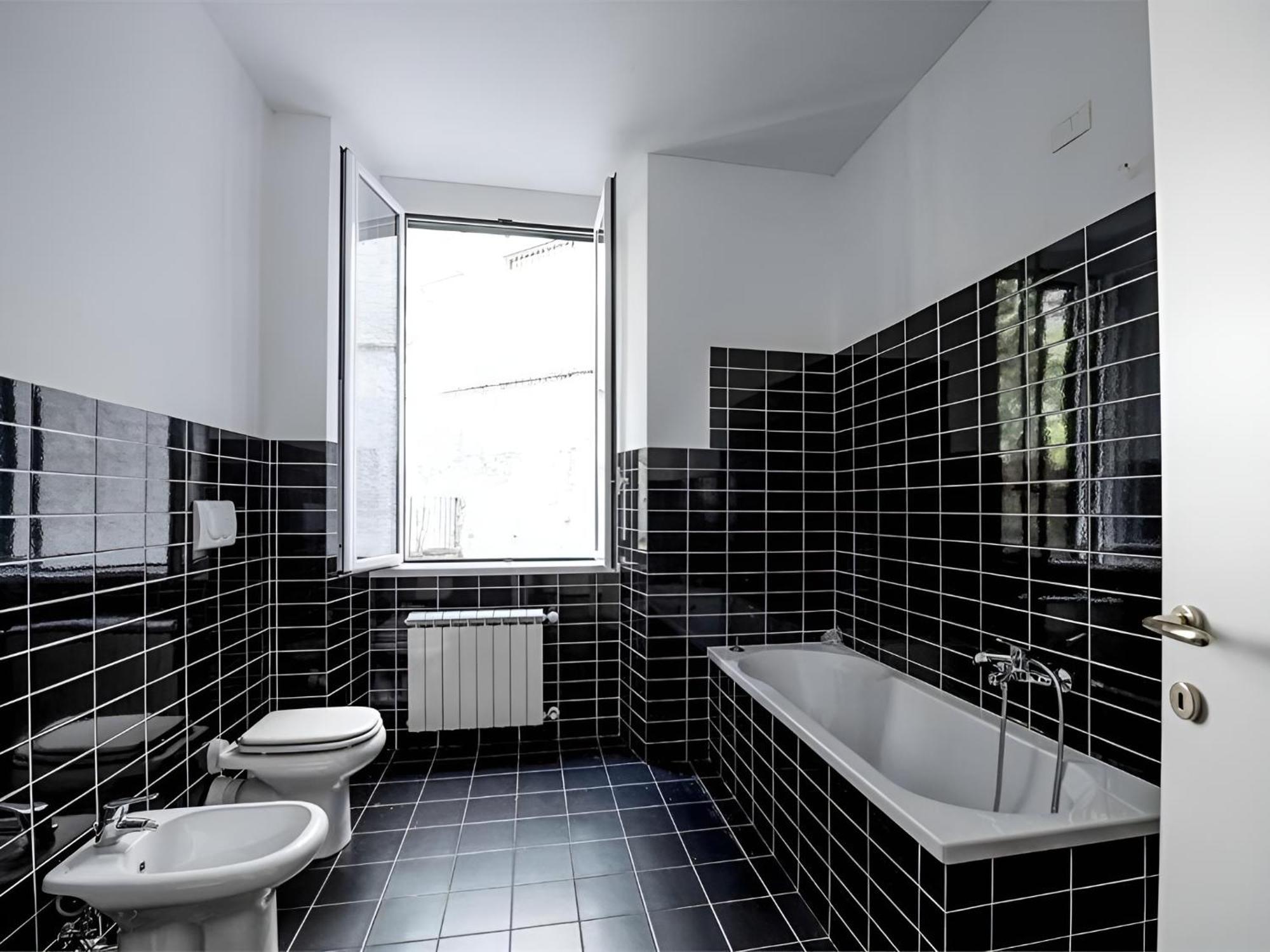Wow Home - 175 Mq - Posteggio Privato - Davanti Porto Traghetti - Fino A 10 Posti Letto Cenova Dış mekan fotoğraf